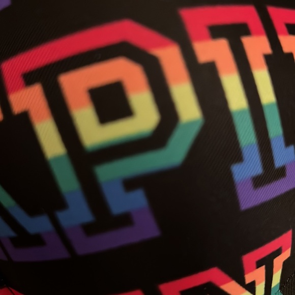 Pink Wear Everywhere Push Up Bra Size 32B GUC! 🌈 - Picture 2 of 6